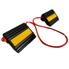Small Aircraft 4" Half Chocks w/Rope